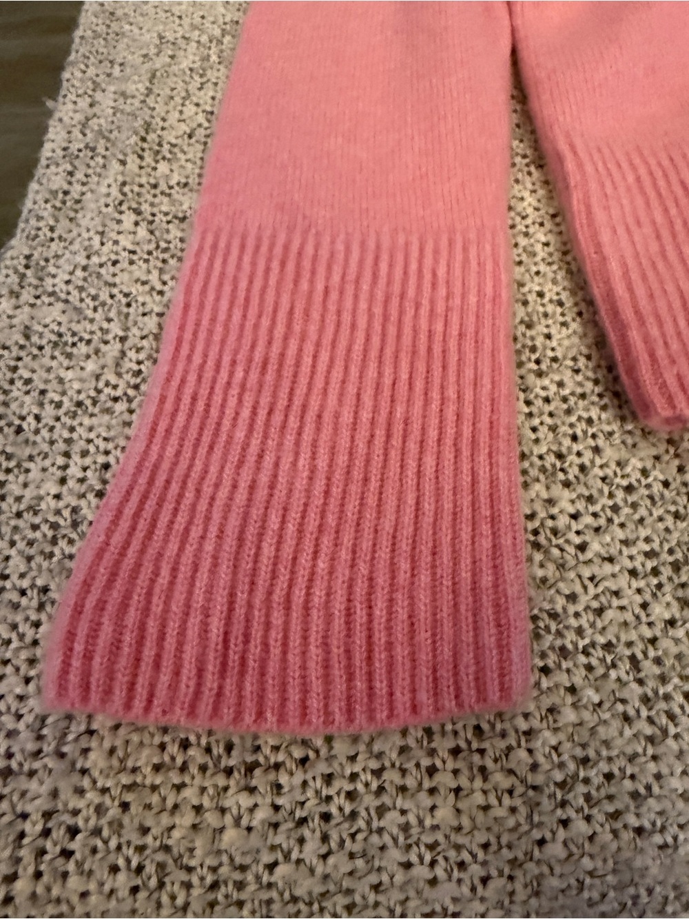 Vince Bazooka Pink Crewneck Cashmere Sweater - Picture 9 of 11
